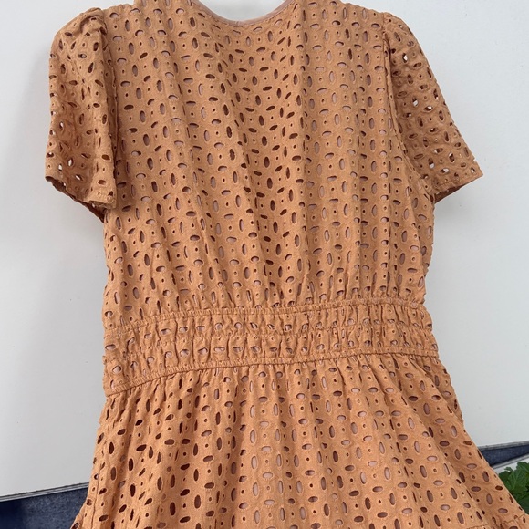 Elegant Tan Eyelet Dress - Picture 4 of 7